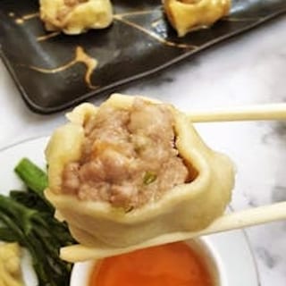 Steamed Dumplings (Dim Sum) (6 Pieces)